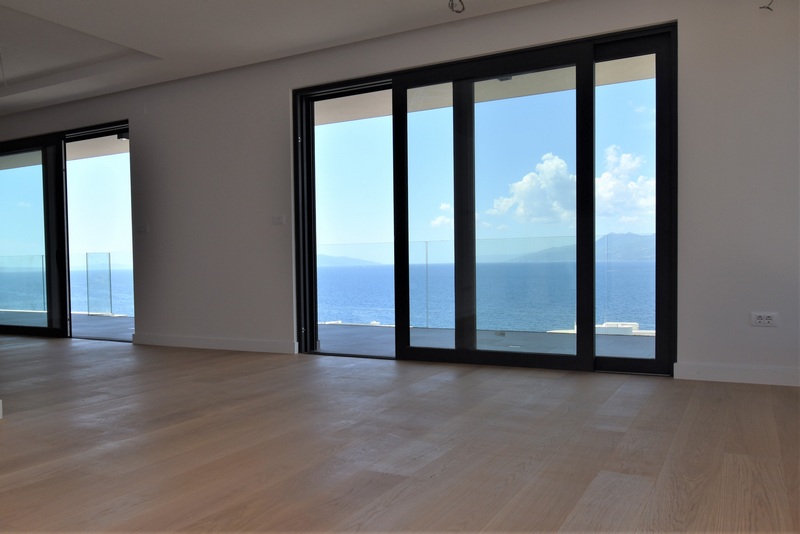 Kilátás a tengerre az A2046 ingatlan nappalijából, Horvátország - Panorama Scouting.