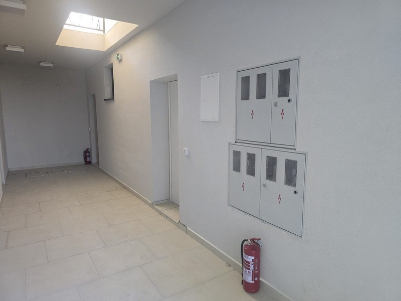 Apartmanház fantasztikus helyen, tengerre néző kilátással.