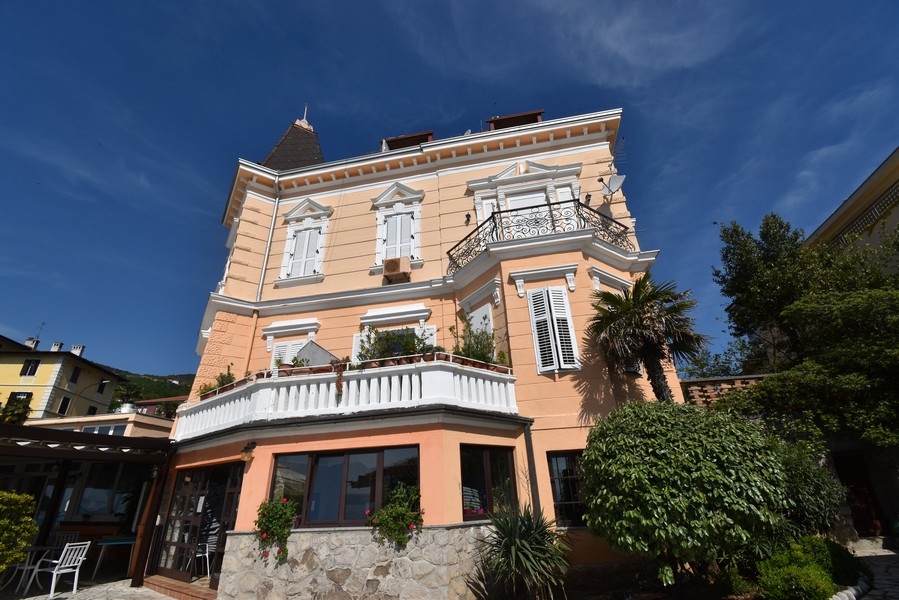 Tengerparti ingatlanok Horvátországban - Panorama Scouting A2458, Kvarner-öböl, Lovran.