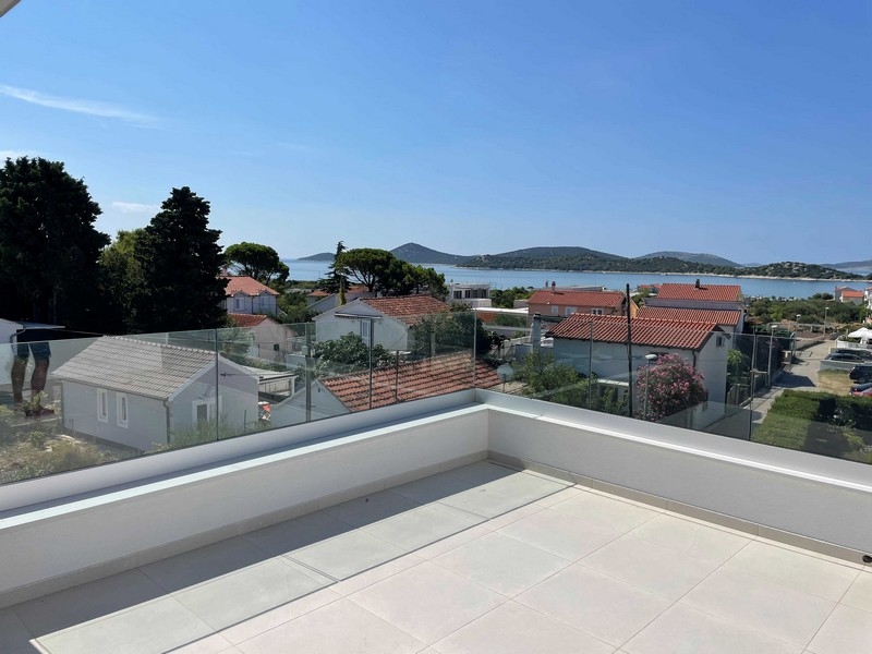 A2607-es lakások shell állapota eladó a horvátországi Tribunjban.