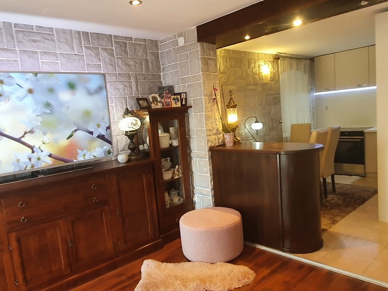 Horvátországban, Rijekában eladó A2658-as ingatlan konyhája – Panoráma cserkészet.