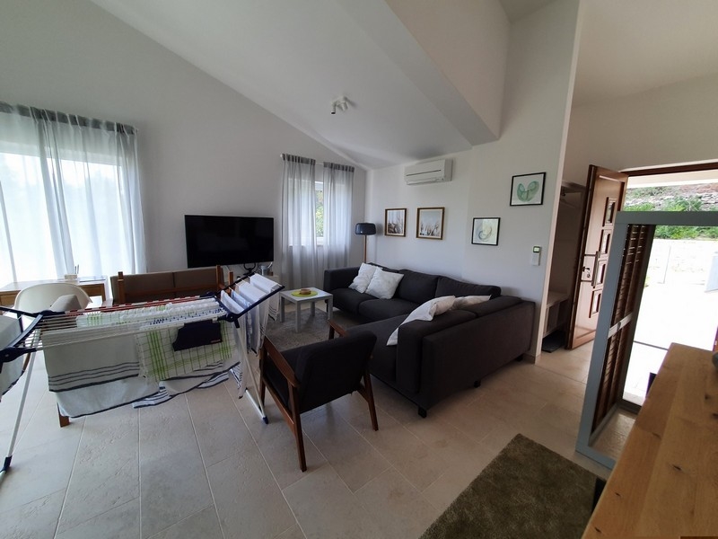 Modern apartman a tenger közelében