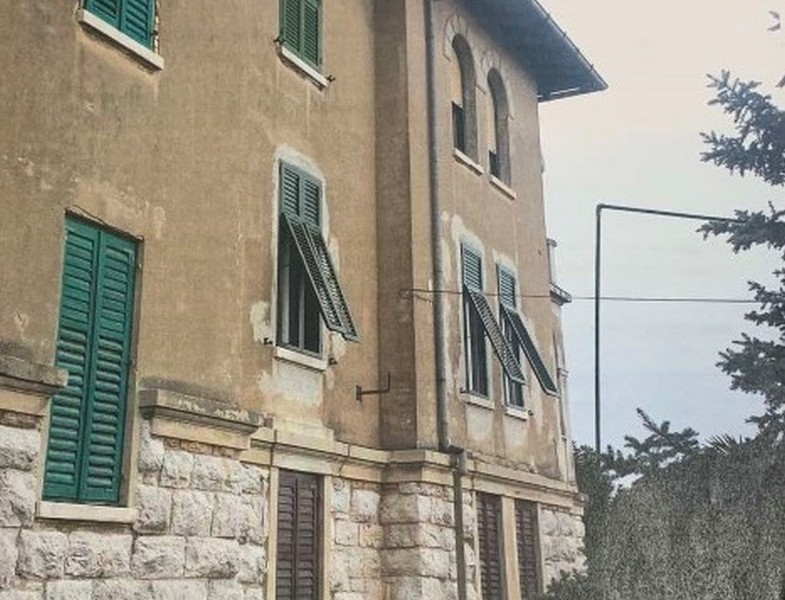 Hagyományos villa Abbáziában - az apartman az ingatlan második emeletén található.