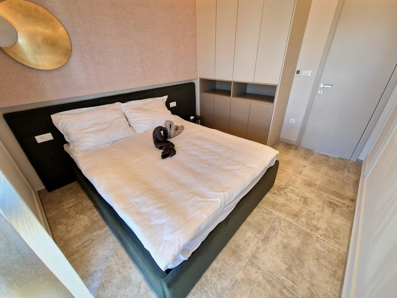 Hálószoba gardróbbal.