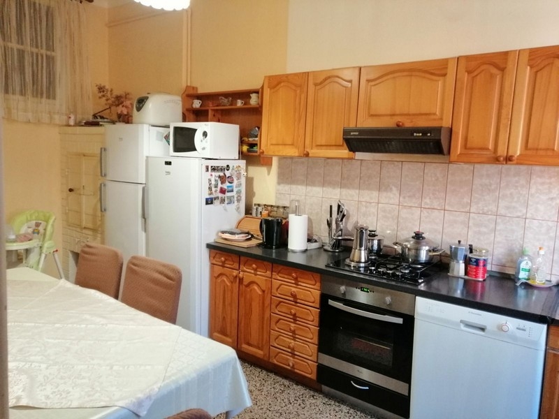 Világos és tágas konyha