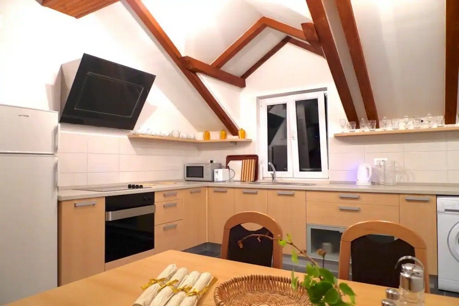 Horvátországban eladó A2999-es lakás konyhája és étkezője - Panoráma Scouting.