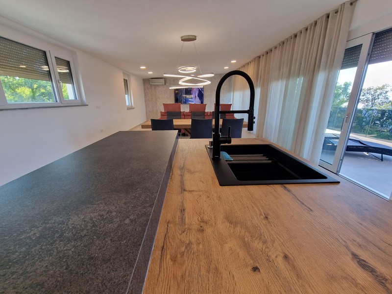 Kiváló minőségű konyha.