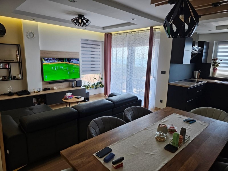 Bútorozott lakás Kostrenában