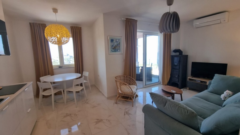 Modern nappali légkondicionálóval. A3079-es ingatlan Horvátországban.