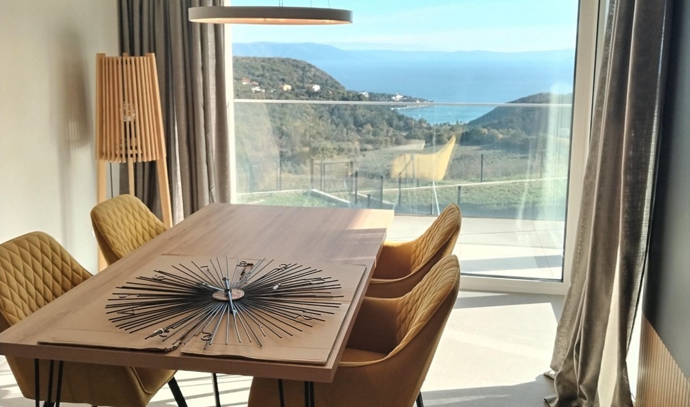 Kilátás az étkezőasztalra és a tengerre - A3124 ingatlan Horvátországban.