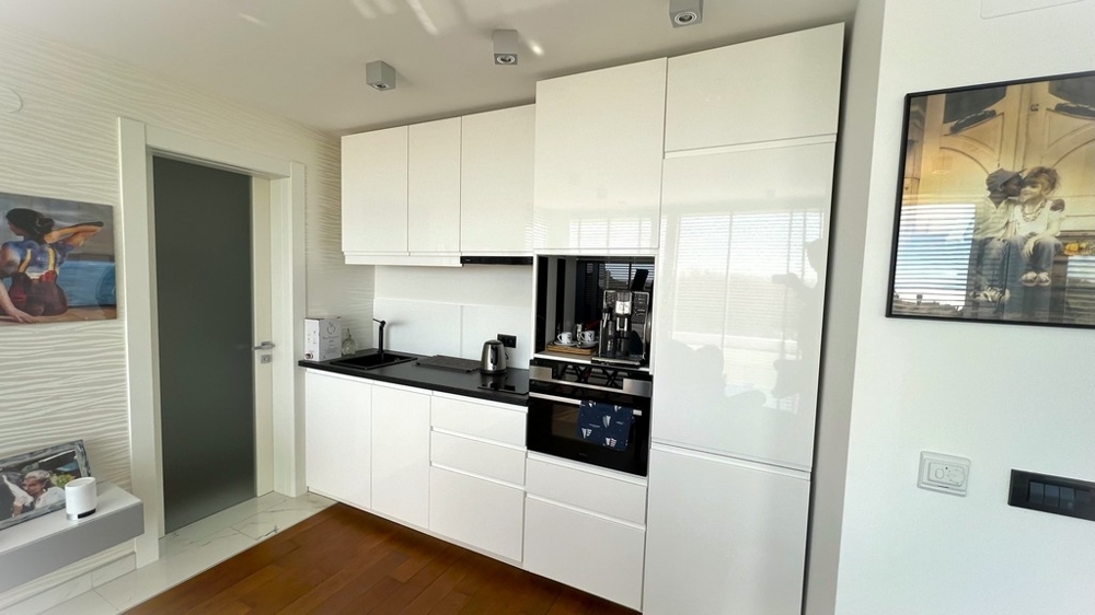 Ingatlan Horvátország, Krk város, Krk sziget Eladó lakás - konyha