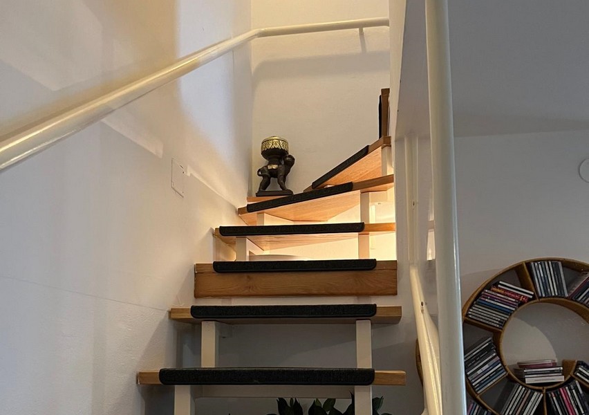 Teniszpálya az A3285-ös ingatlanban, Horvátország.