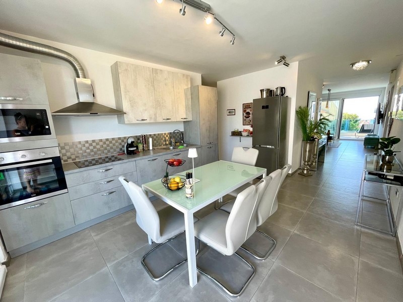 Étkező és konyha a horvátországi A3387 ingatlanban - Krk-sziget.