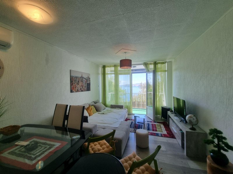 Tengerre néző kilátás az A3433 apartman nappalijából Horvátországban - Panorama Scouting.