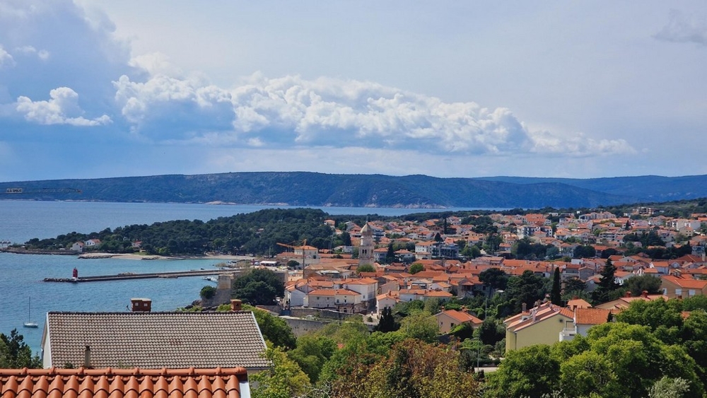 Krk sziget ingatlan - A3453-as lakás eladó.