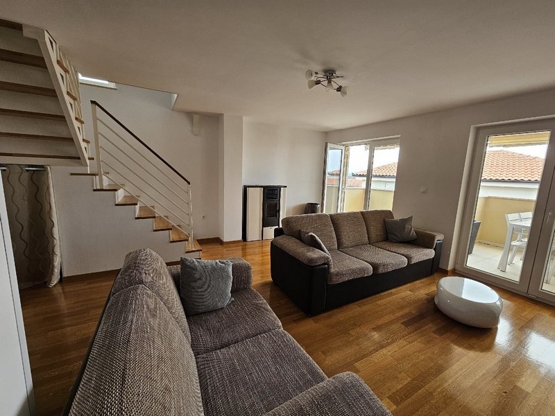 Eladó bútorozott lakás a horvátországi Malinskában - Panorama Scouting.