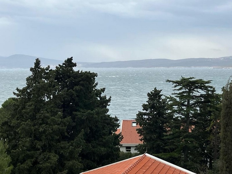 Lakás a tenger közelében eladó Selcén, Crikvenica közelében.