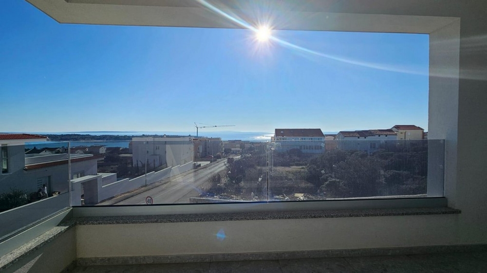 Vásároljon lakást Horvátországban - tengerre néző kilátással.