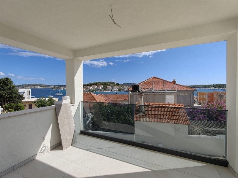 Gyönyörű tengerre néző apartmanok eladók Horvátországban.