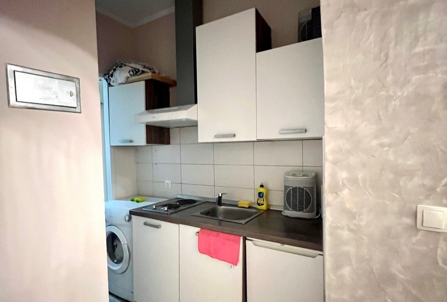 Kompakt konyhasarok mosógéppel