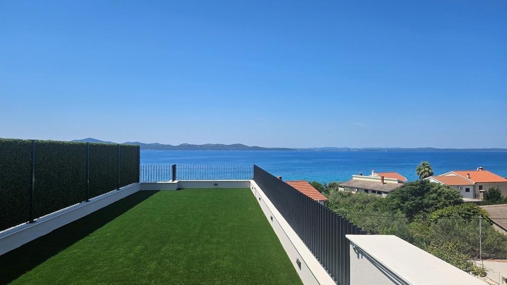 Tetőterasz az A3683 apartmanokhoz Dikloban - a tenger közelében.