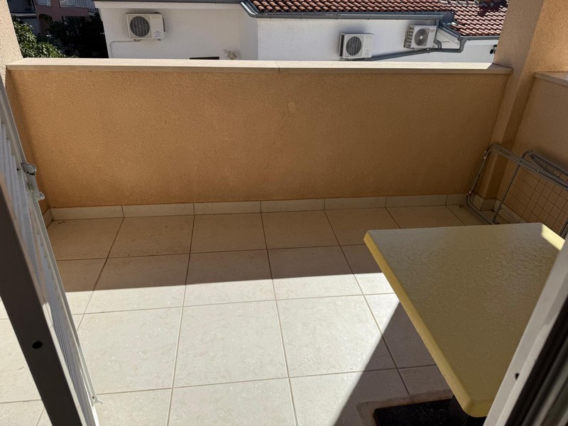 Az A3750-es ingatlan terasza Crikvenica közelében, Horvátországban.