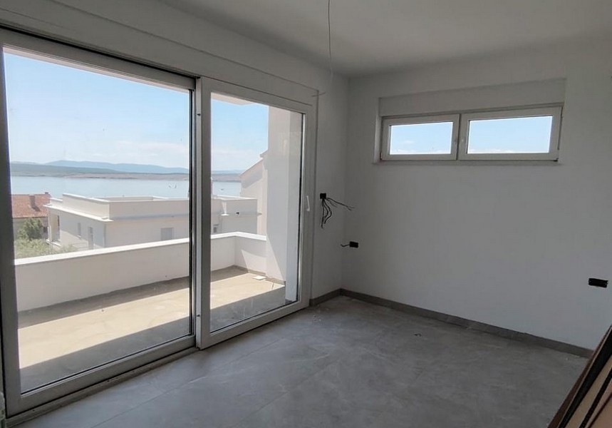 Kilátás a tengerre az A3758-as ingatlan nappalijából, Horvátország.