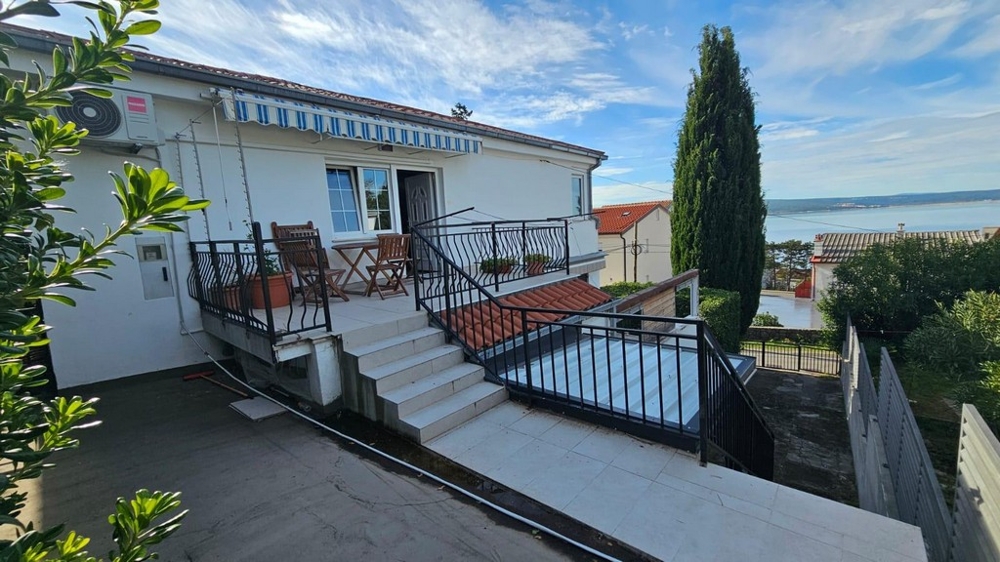 Vásároljon lakást Dramaljban, Crikvenicában.