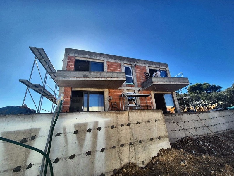 Vásároljon lakást Murter Horvátország szigetén.