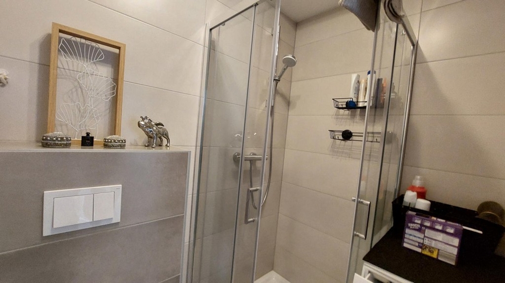 Hálószoba gardróbbal.