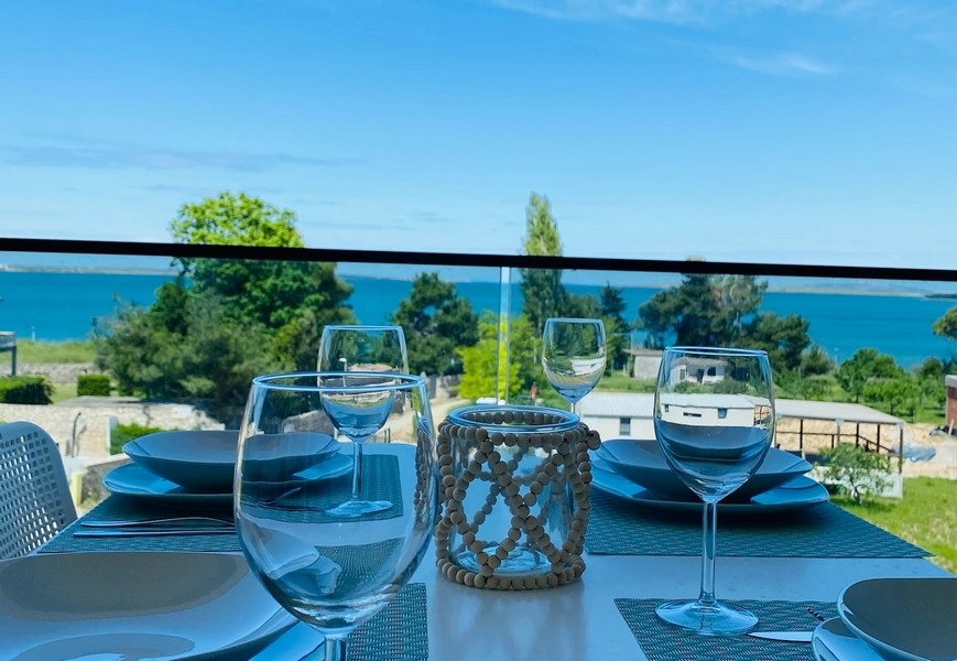 Vásároljon lakást Vrsiben, Horvátországban.