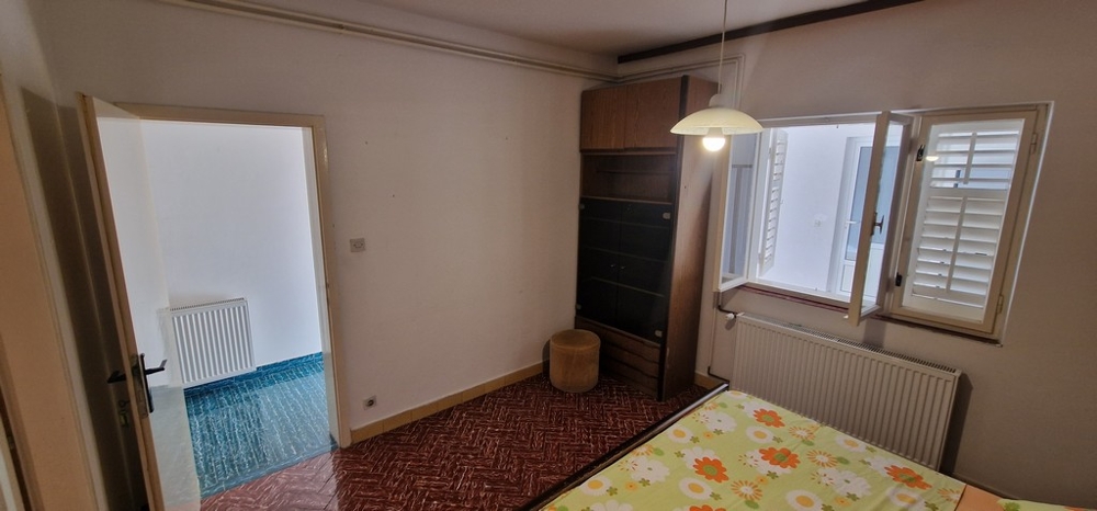 Hálószoba 1 kilátással a folyosóra