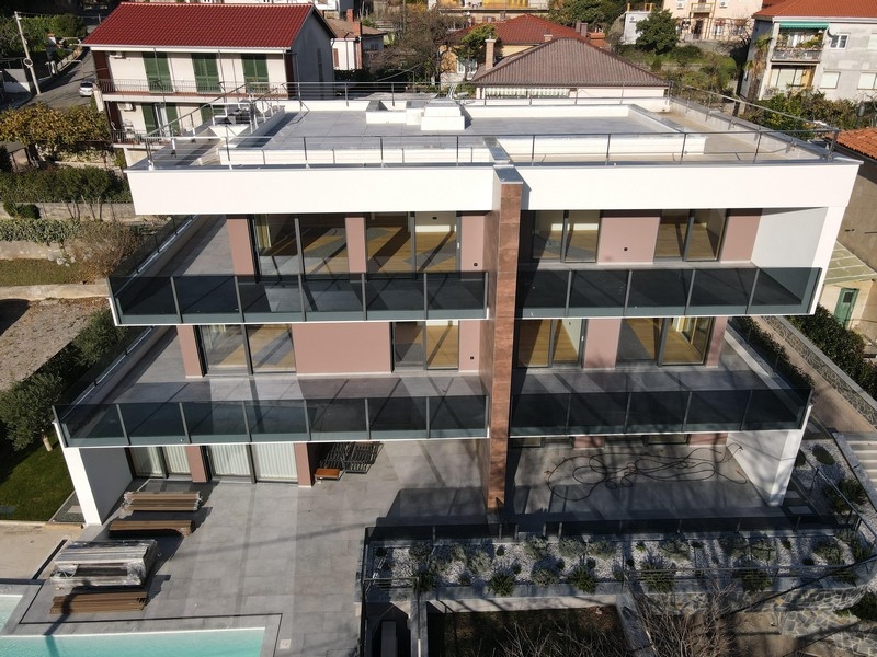 Új építésű lakás Rijekában, a Kvarner-öbölben eladó.