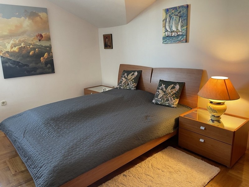 Hálószoba franciaággyal