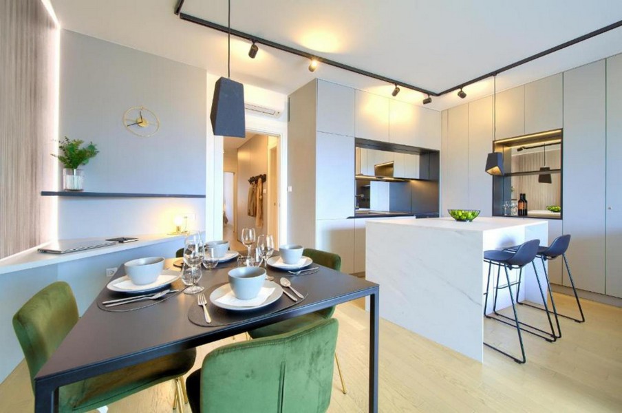 Nyitott alaprajzú étkező és konyha