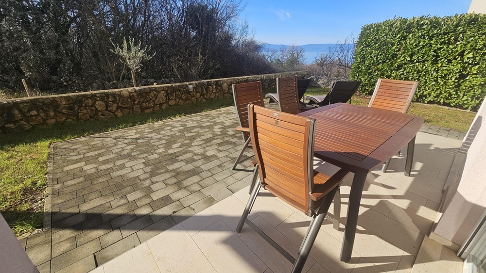 Vásároljon tengerre néző lakást Krk szigetén