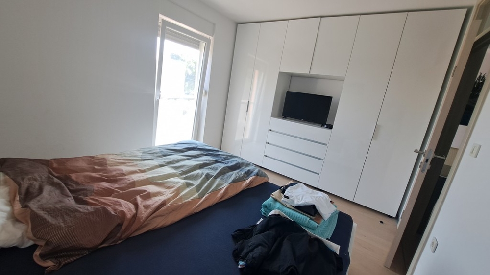 Hálószoba beépített gardróbbal