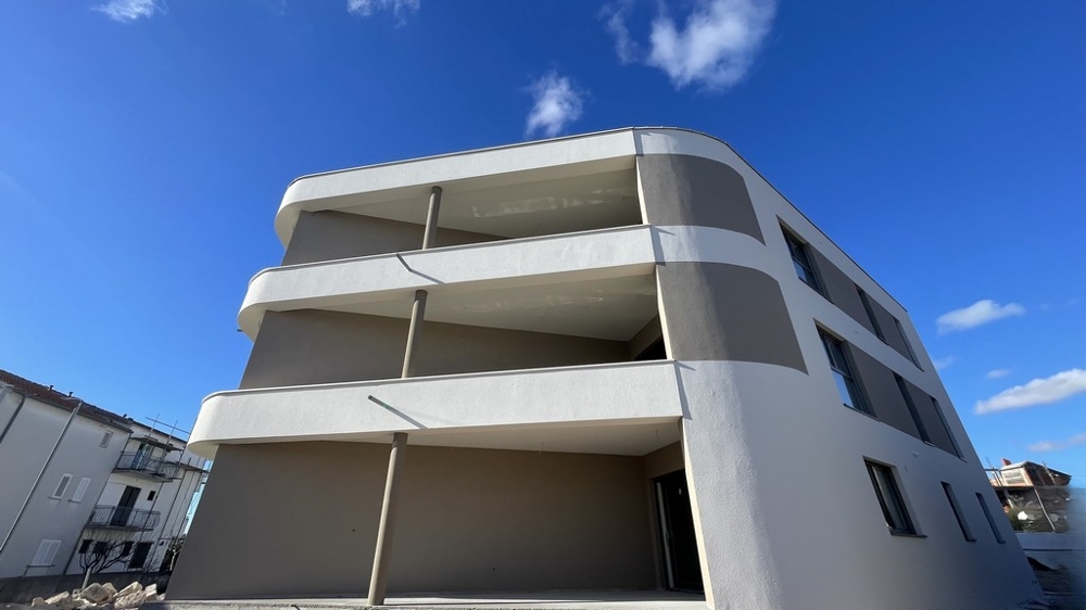 Vonzó A3852-es ingatlan a horvátországi Vodicében eladó a Panorama Scoutingnál.