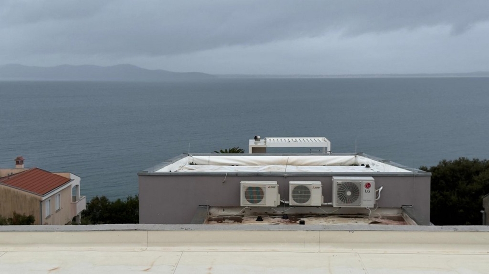 Tengerre néző kilátás az A3856 apartman tetőteraszáról