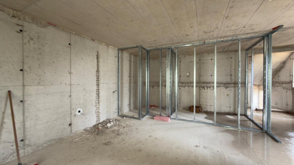 Befejezetlen hálószoba gipszkarton falakkal