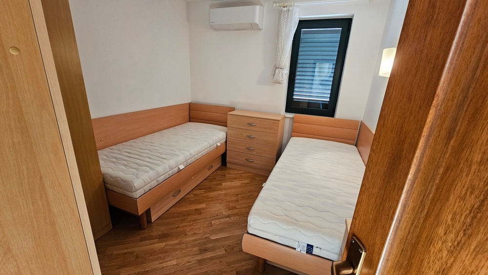 Gyermekszoba két egyszemélyes ággyal