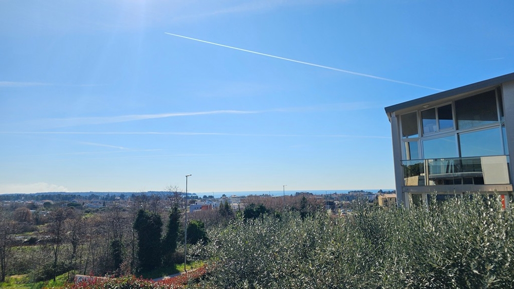Vásároljon tengerre néző apartmant Novigradban Isztria területén - Panorama Scouting.