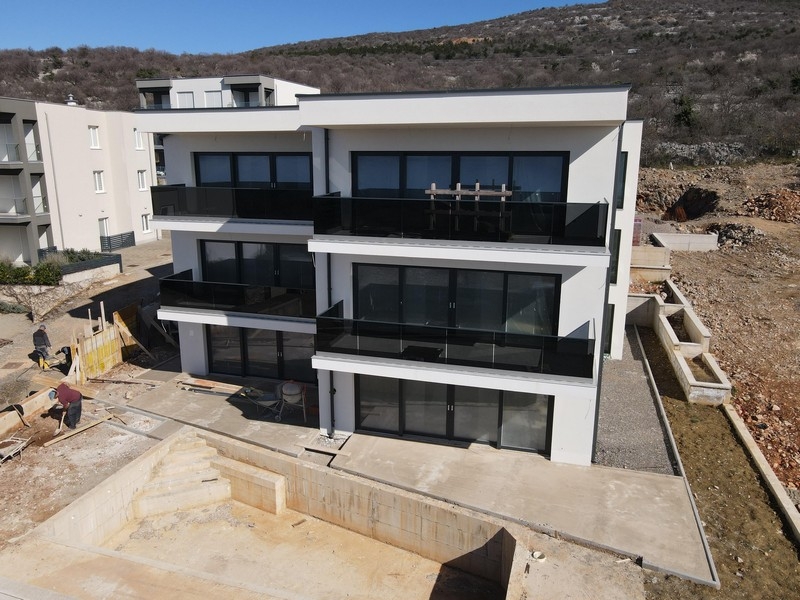 Vásároljon új lakást a horvátországi Novi Vinodolski közelében