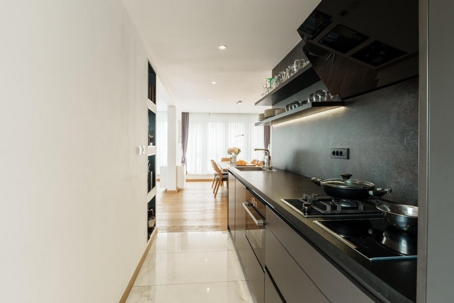 Konyha felszerelt konyhával