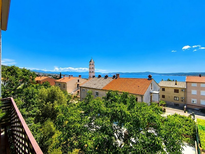 Tengerre néző apartman erkélyéről Horvátországban