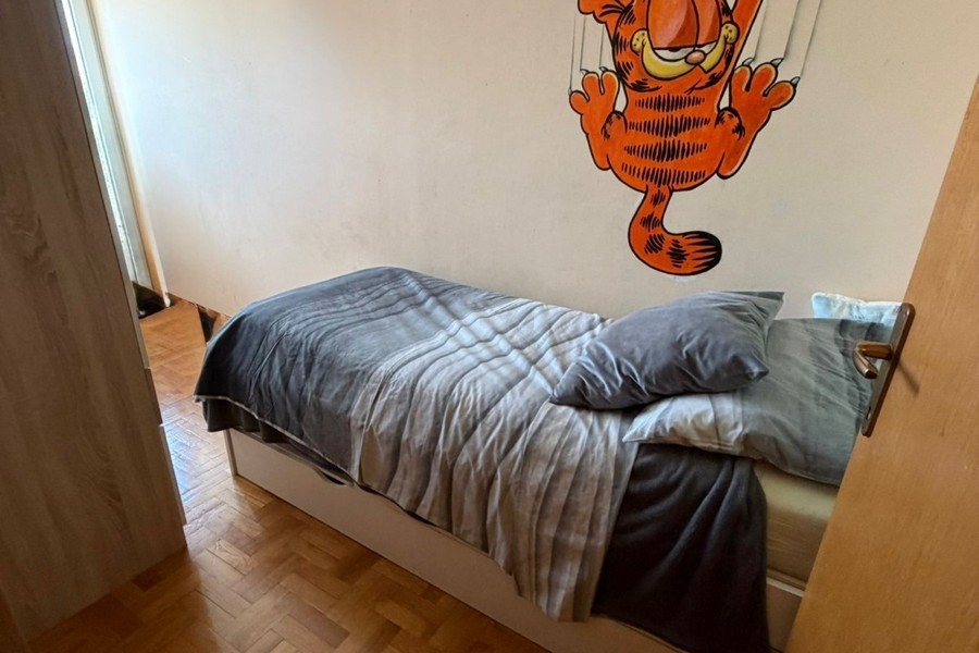 Második hálószoba egyszemélyes ággyal