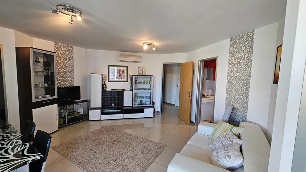 Az apartman nyitott konyhája