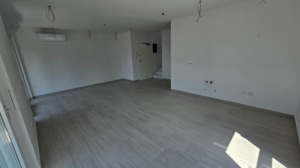 Légkondicionált belső tér fapadlóval
