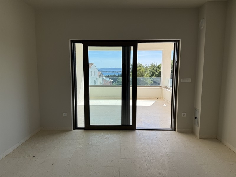 Modern, új apartman a strand közelében Vodicében