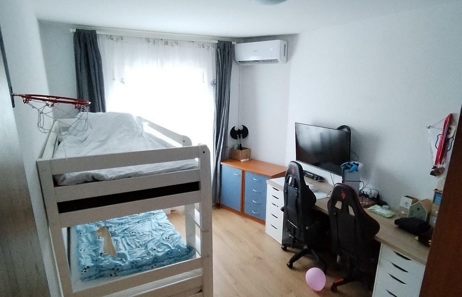 Második hálószoba tetőtéri ággyal